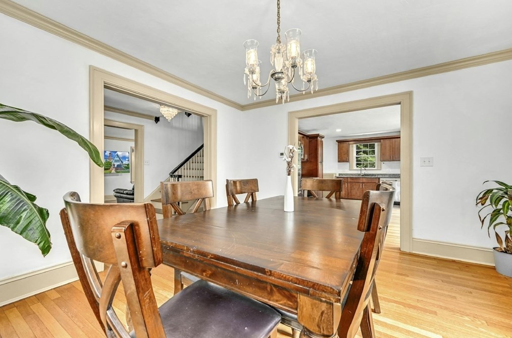 41 Flagg St, Worcester MA  01602-1448 exterior