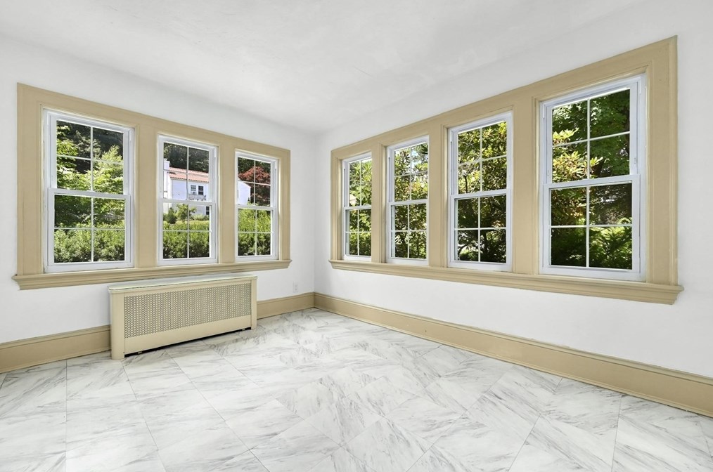 41 Flagg St, Worcester MA  01602-1448 exterior