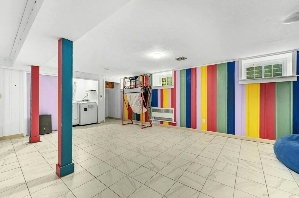 41 Flagg St, Worcester MA  01602-1448 exterior