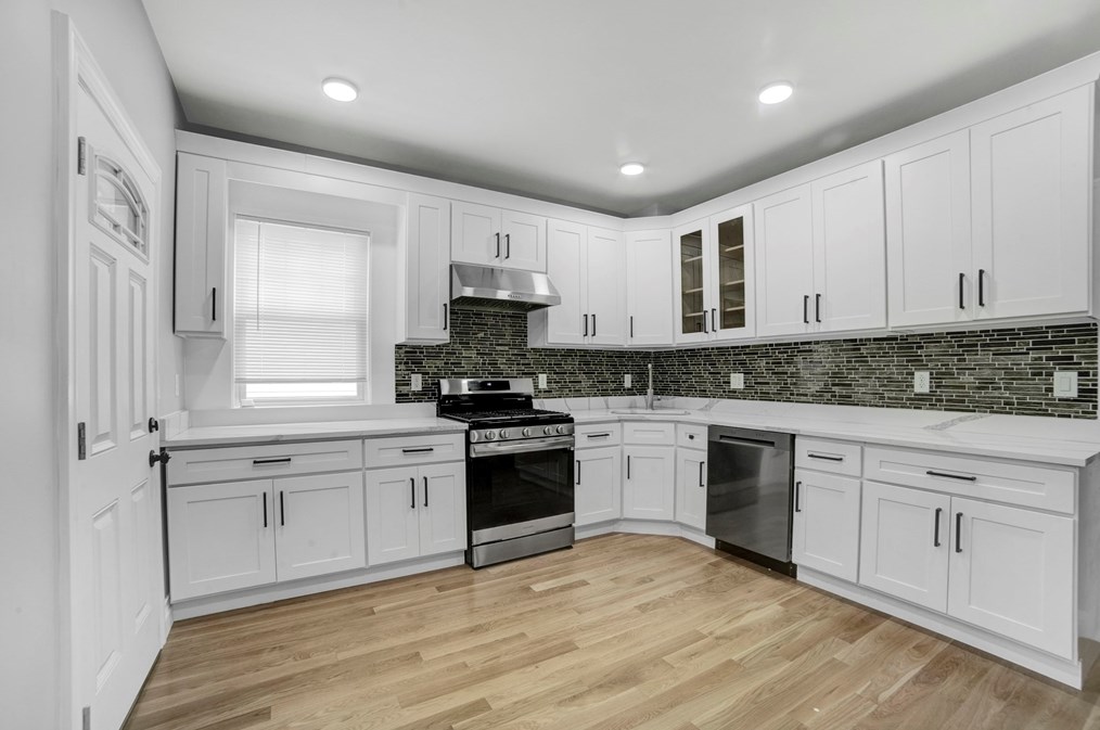 68 Pleasant St #1, Boston, MA 02125