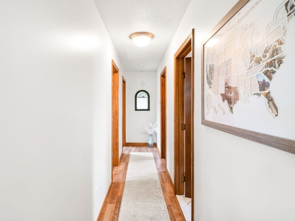 189 Rogers St, Dartmouth MA  02748-1829 exterior