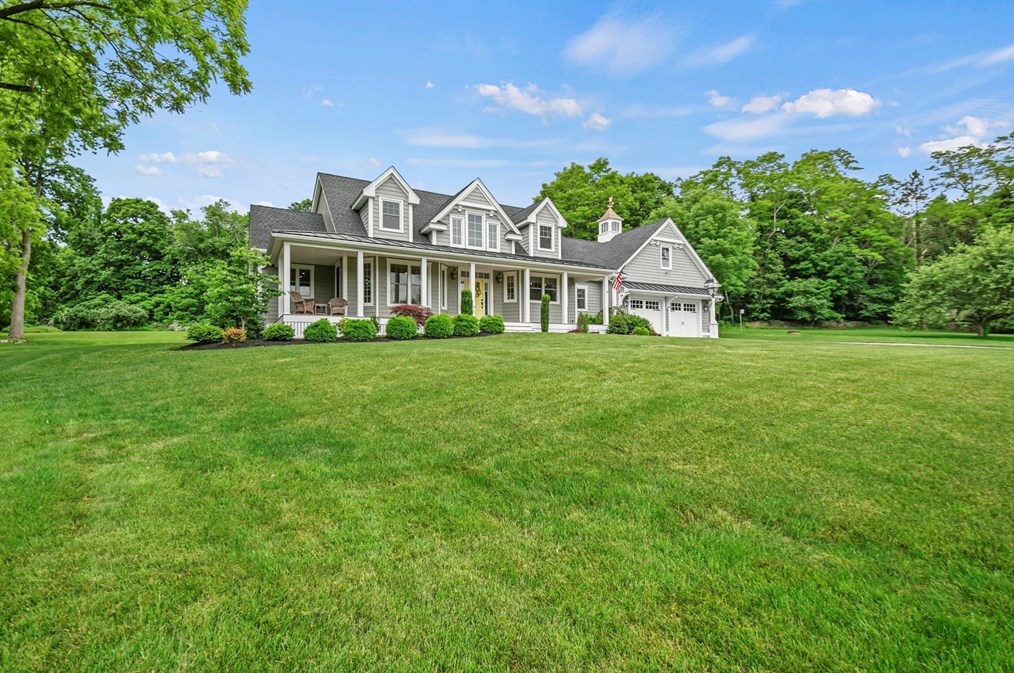 382 W Sutton Rd, Sutton, MA 01590