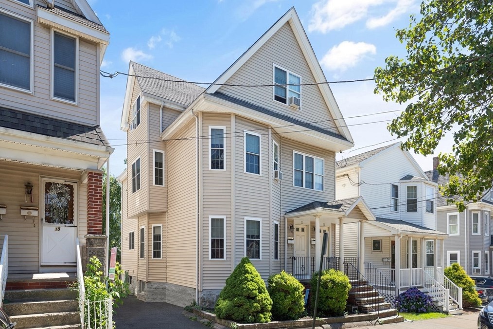 20 Peirce Ave, Everett, MA 02149