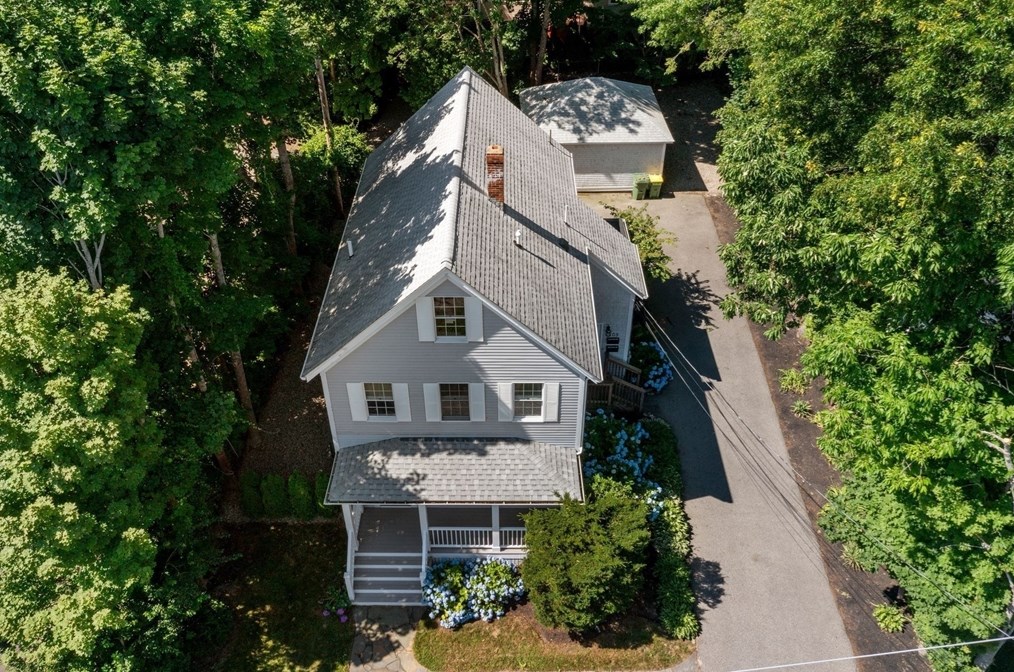 103 Sandwich St, Plymouth MA  02360-3357 exterior