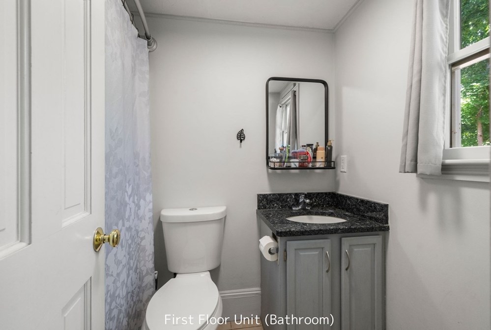 103 Sandwich St, Plymouth MA  02360-3357 exterior