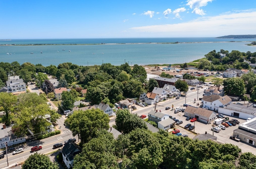 103 Sandwich St, Plymouth MA  02360-3357 exterior