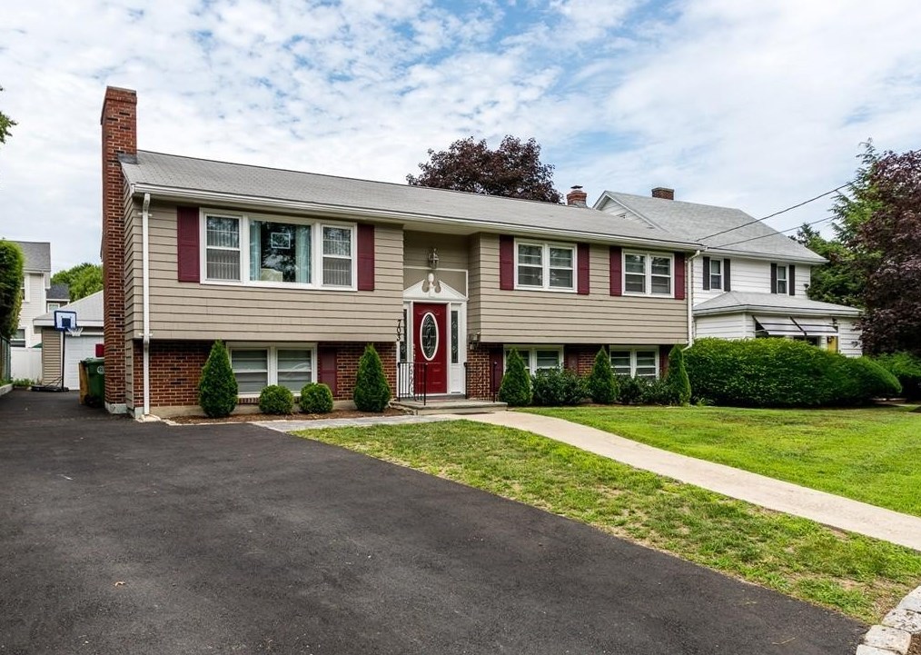 703 Main St, Watertown MA  02472-2126 exterior