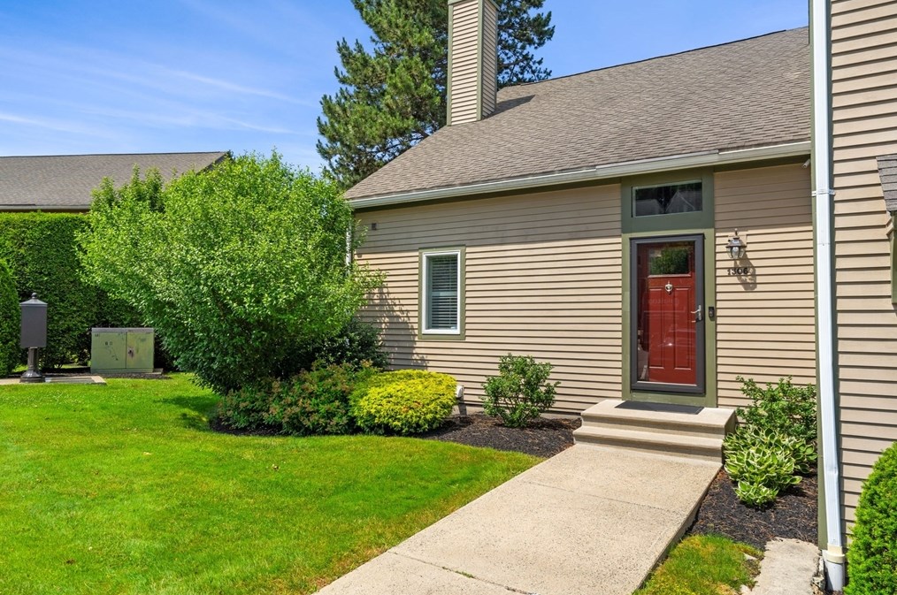 1306 Lewis O Gray Dr #1306, Saugus, MA 01906