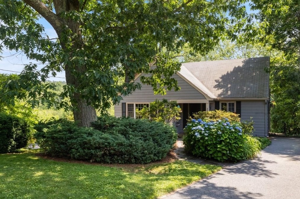 222 Lincoln St, Lexington, MA 02421