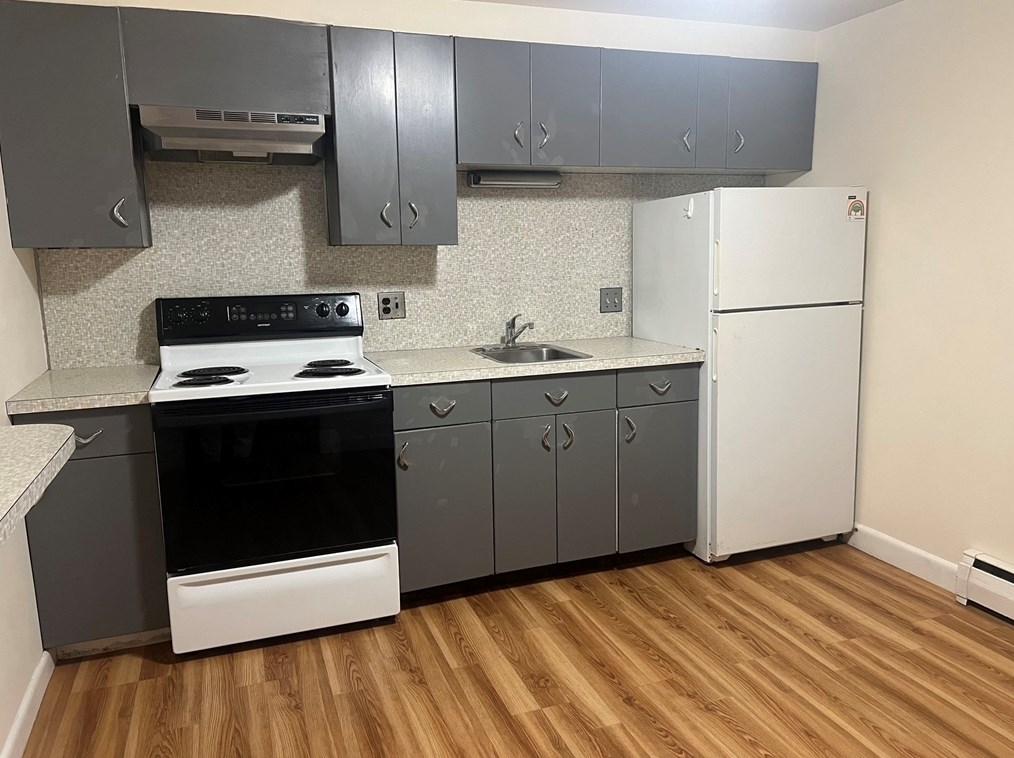 60 Parkman St #b1, Brookline, MA 02446