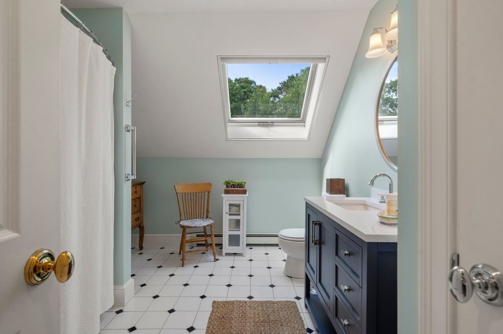 280 Ctr Hl Rd, Plymouth MA 02360-1368 exterior