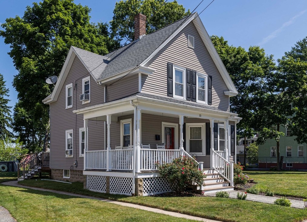 15 Jackson St, Attleboro, MA 02703