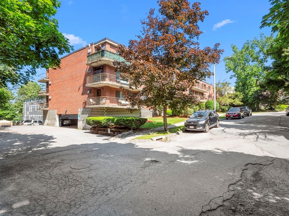 10 Rutledge St #2g, Worcester, MA 01604