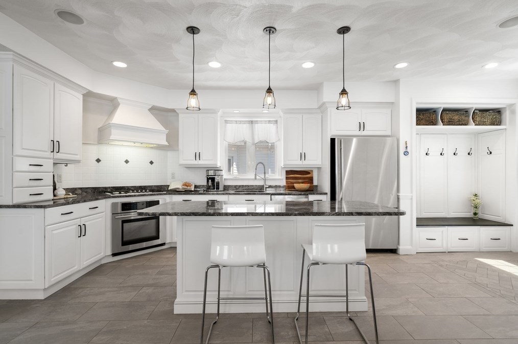 63 Sheridan Ave, Medford, MA 02155-4021