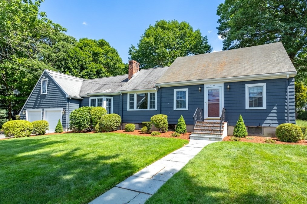 16 Homestead St, Lexington, MA 02421