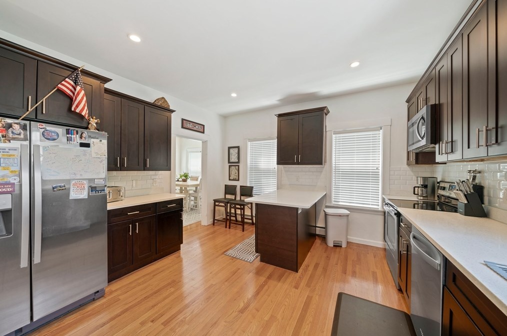 24 Broad St, Weymouth MA  02188-1706 exterior