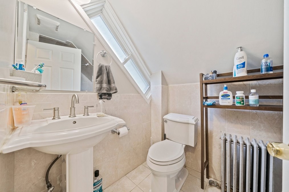 24 Broad St, Weymouth MA  02188-1706 exterior