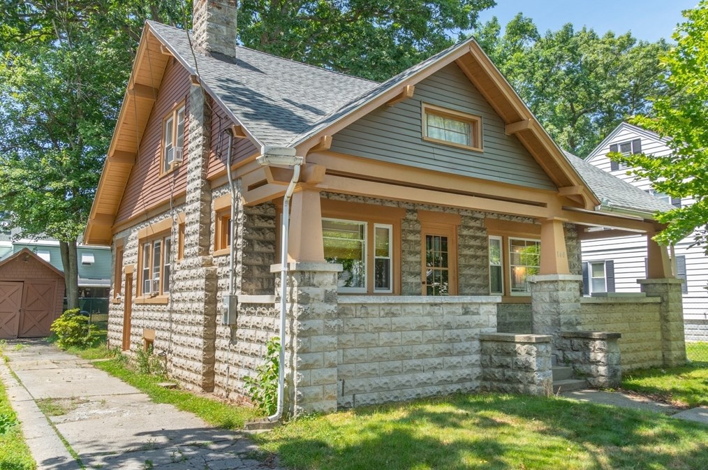 140 Groveland, Springfield, MA 01108