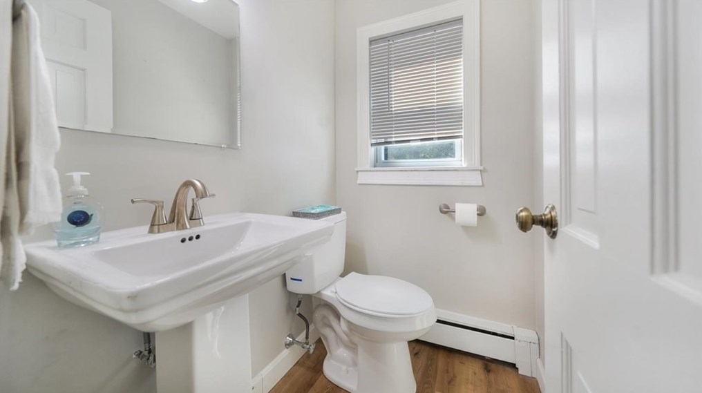 363 Whitney St, Northborough MA  01532-1151 exterior