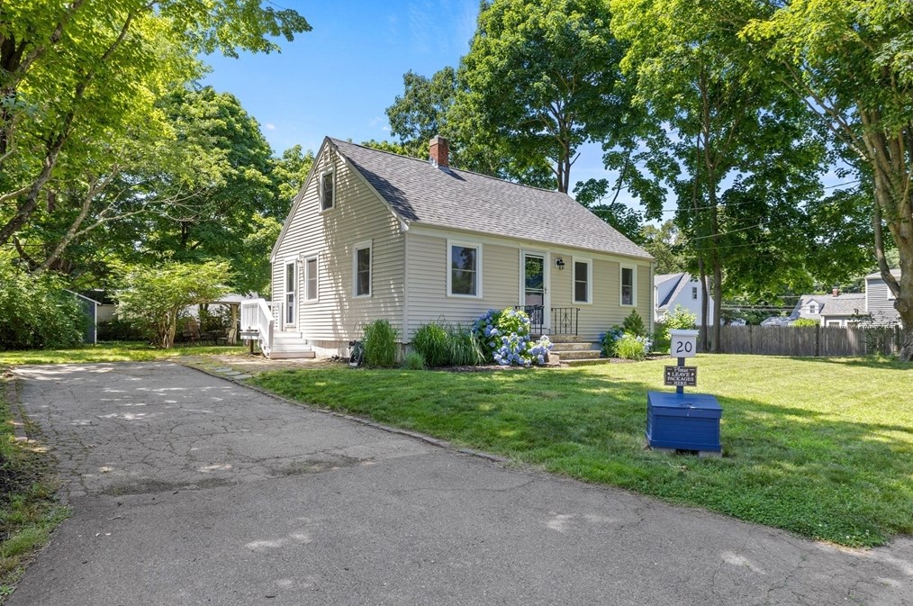 20 Berkeley St, Weymouth, MA 02190