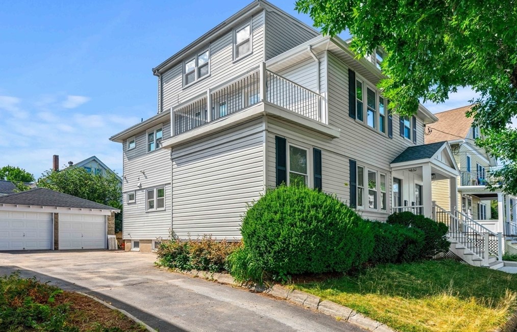 137 Webster St, Arlington MA 02474-3335 exterior