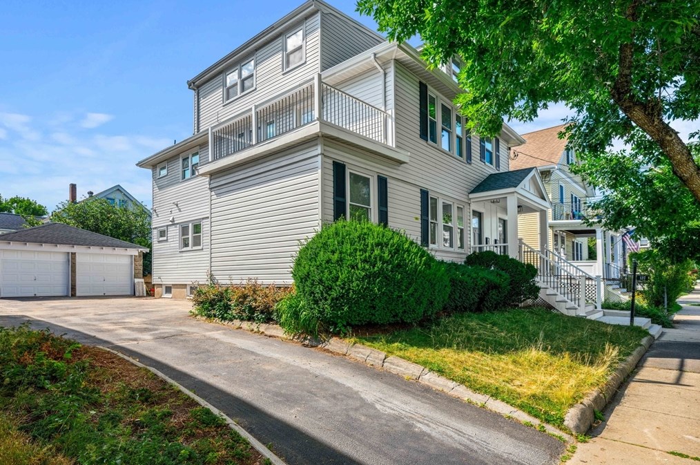 137 Webster St, Arlington MA  02474-3335 exterior