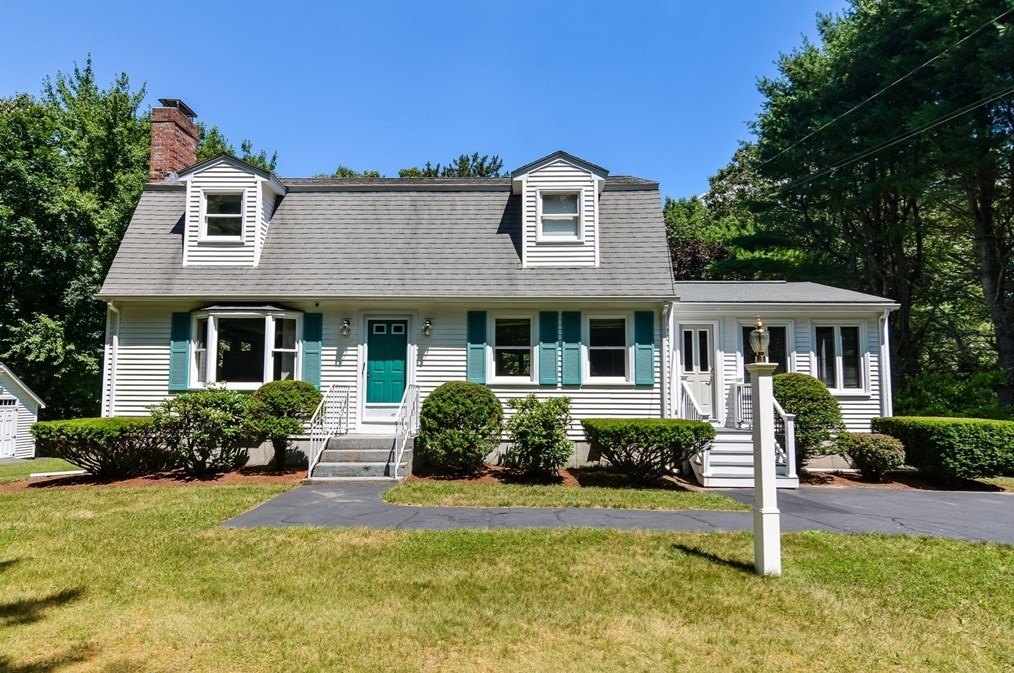 75 Chestnut St, Bellingham, MA 02019
