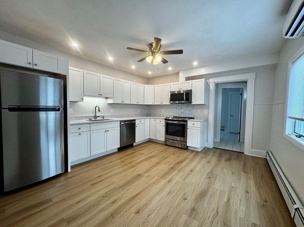 85 Pine St #2, Waltham, MA 02453