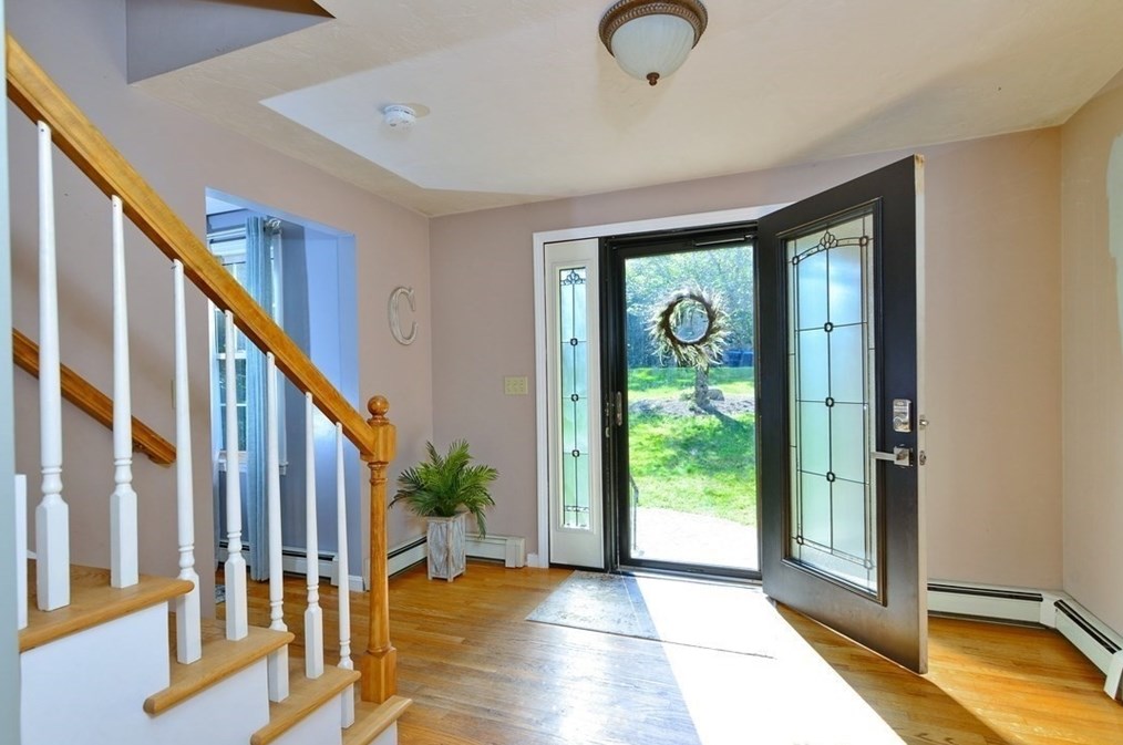 1 Chapin Ct, Mendon, MA 01756