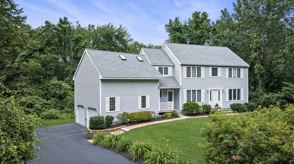 5 Alexandra Cir, Southborough, MA 01772
