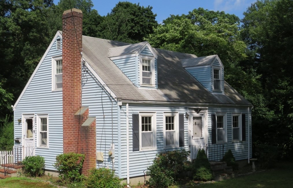 148 Carpenter Rd, Walpole, MA 02081
