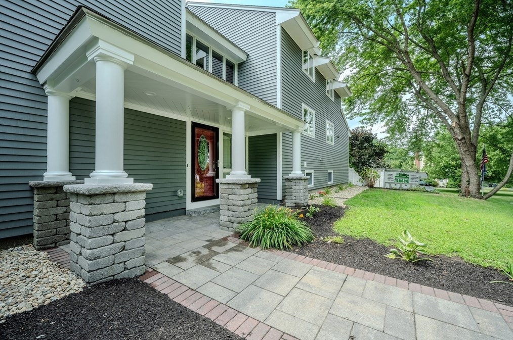 20 Charles St, East Bridgewater, MA 02324