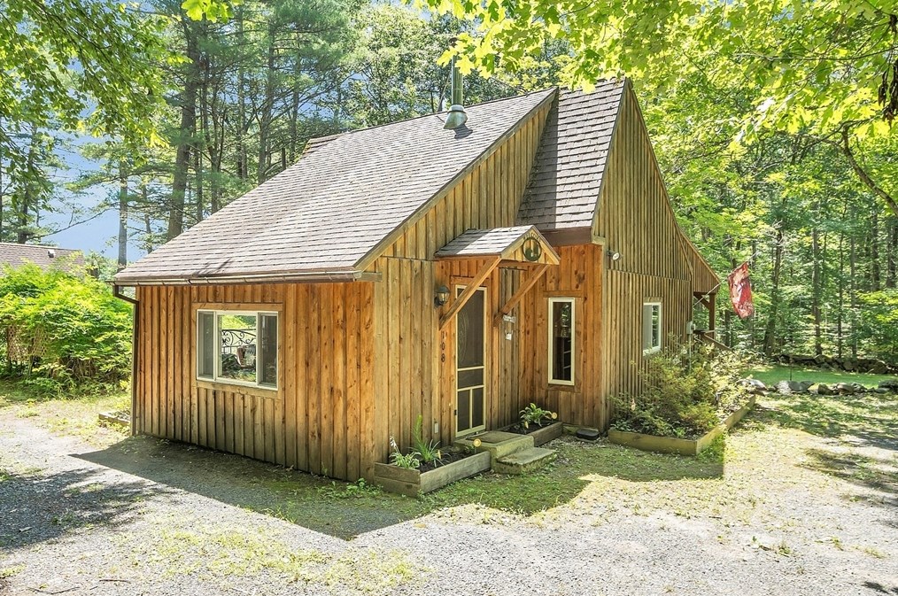 108 Lake Mattawa Rd, Orange, MA 01364
