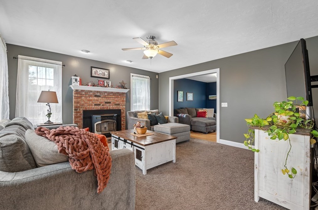 4 Brickyard Rd, Leicester, MA 01524