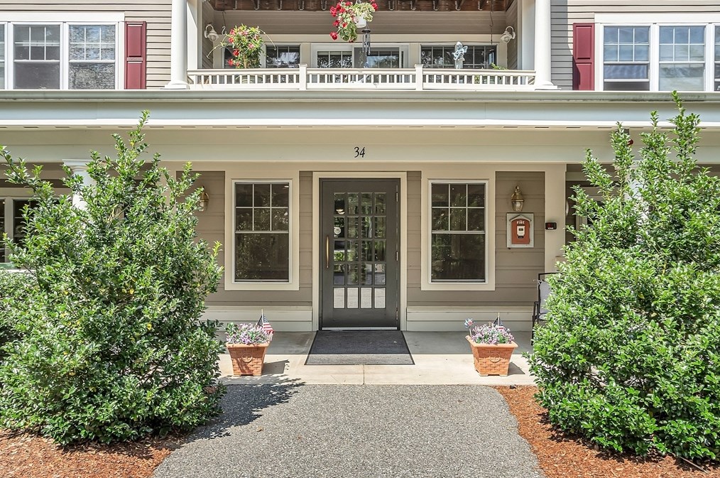 34 Meetinghouse #312, Stow, MA 01775