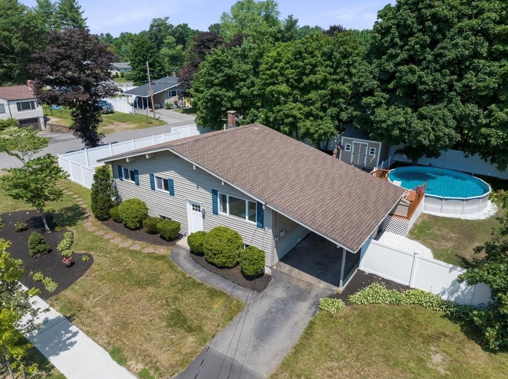 48 Main St, Medway, MA 02053-1746