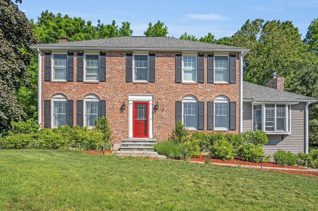 34 Apple Blossom Ln, Stow, MA 01775