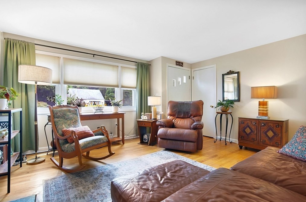 714 Holyoke Rd, Montgomery MA  01085-1764 exterior