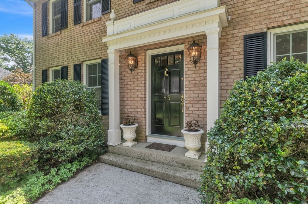 93 Northfield Rd, Springfield, MA 01106