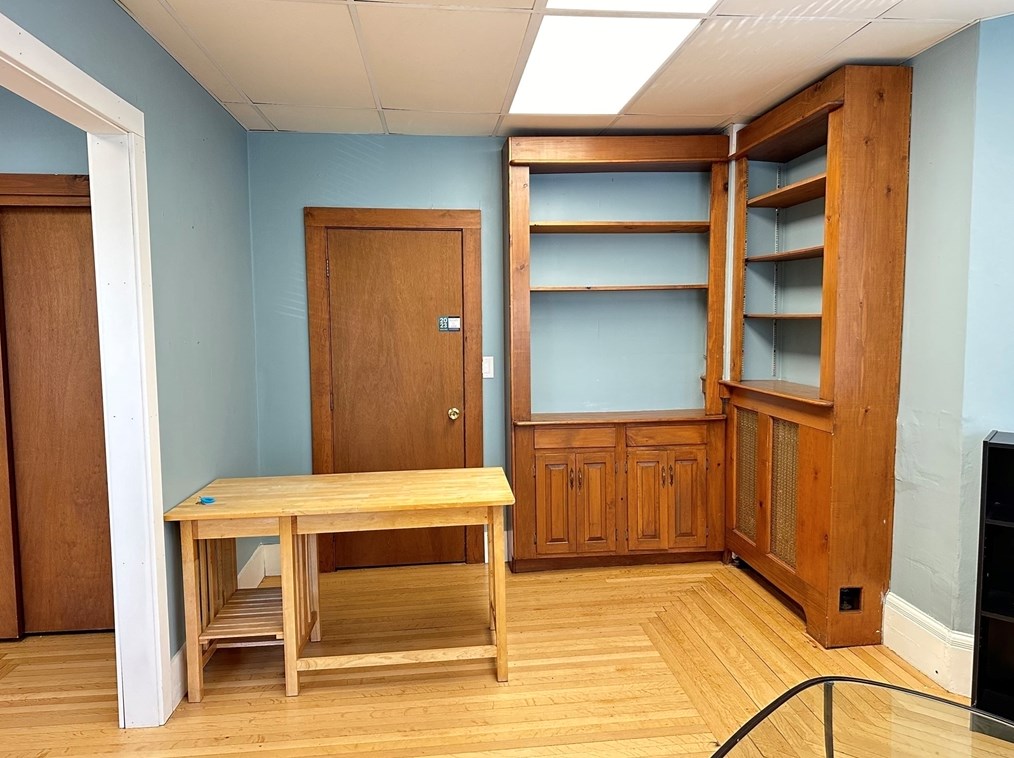 59 Merriam Ave, Leominster MA 01453-2153 exterior