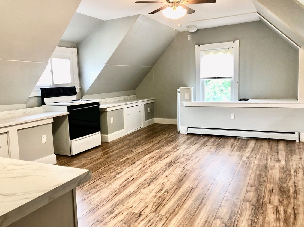 59 Merriam Ave, Leominster MA 01453-2153 exterior