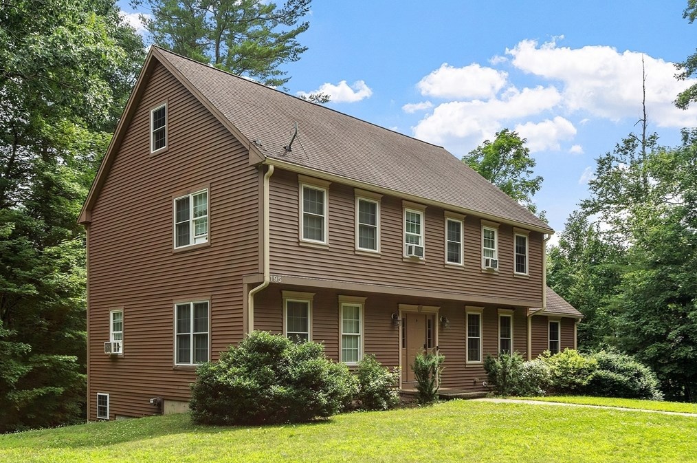 195 Hubbardston Rd, Princeton, MA 01541