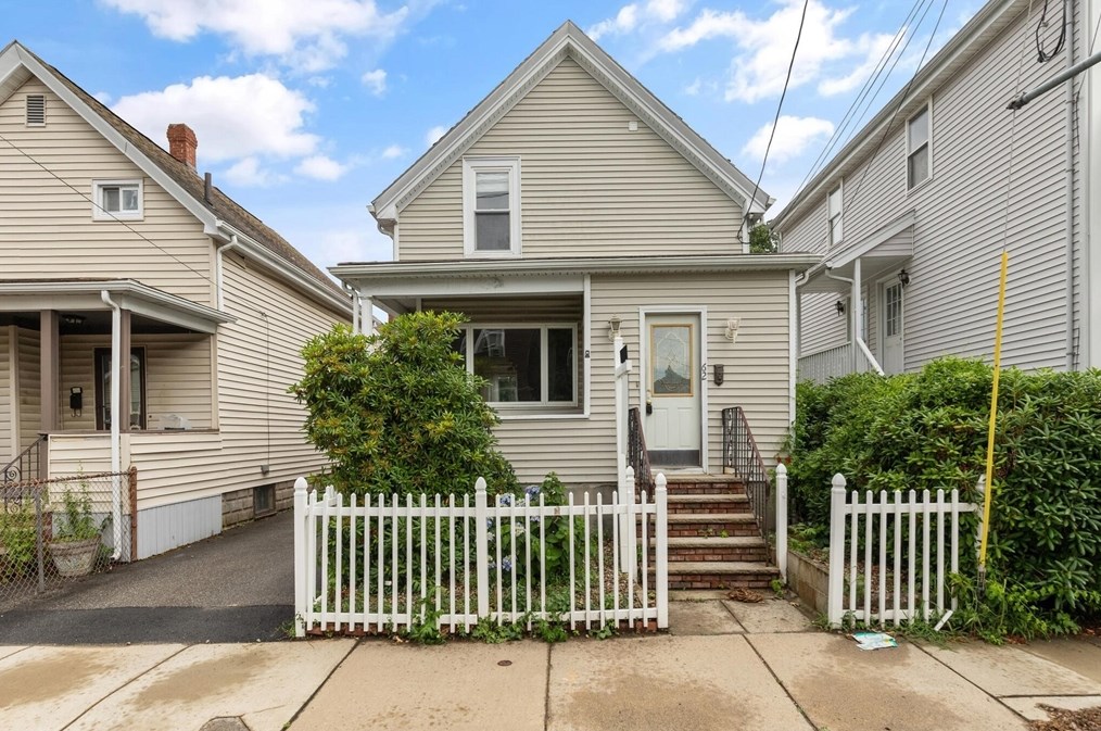 62 N Milton St, Malden, MA 02148
