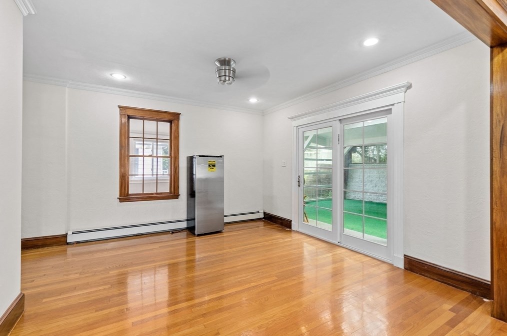 922 Furnace Brk Pkwy, Quincy MA 02169-2304 exterior