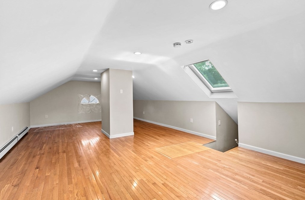 922 Furnace Brk Pkwy, Quincy MA 02169-2304 exterior