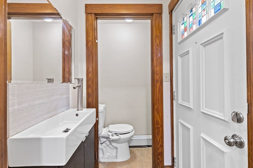 922 Furnace Brk Pkwy, Quincy MA 02169-2304 exterior