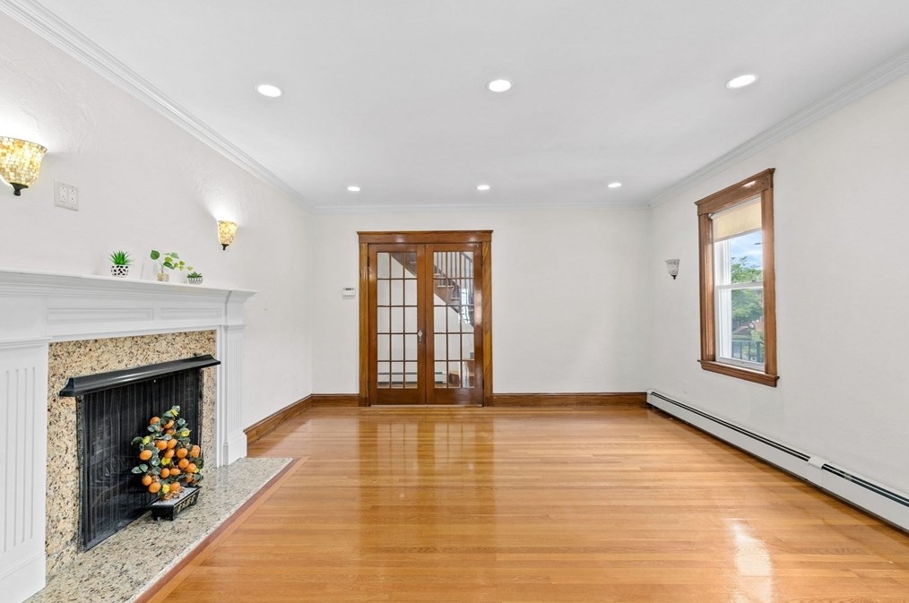 922 Furnace Brk Pkwy, Quincy MA 02169-2304 exterior