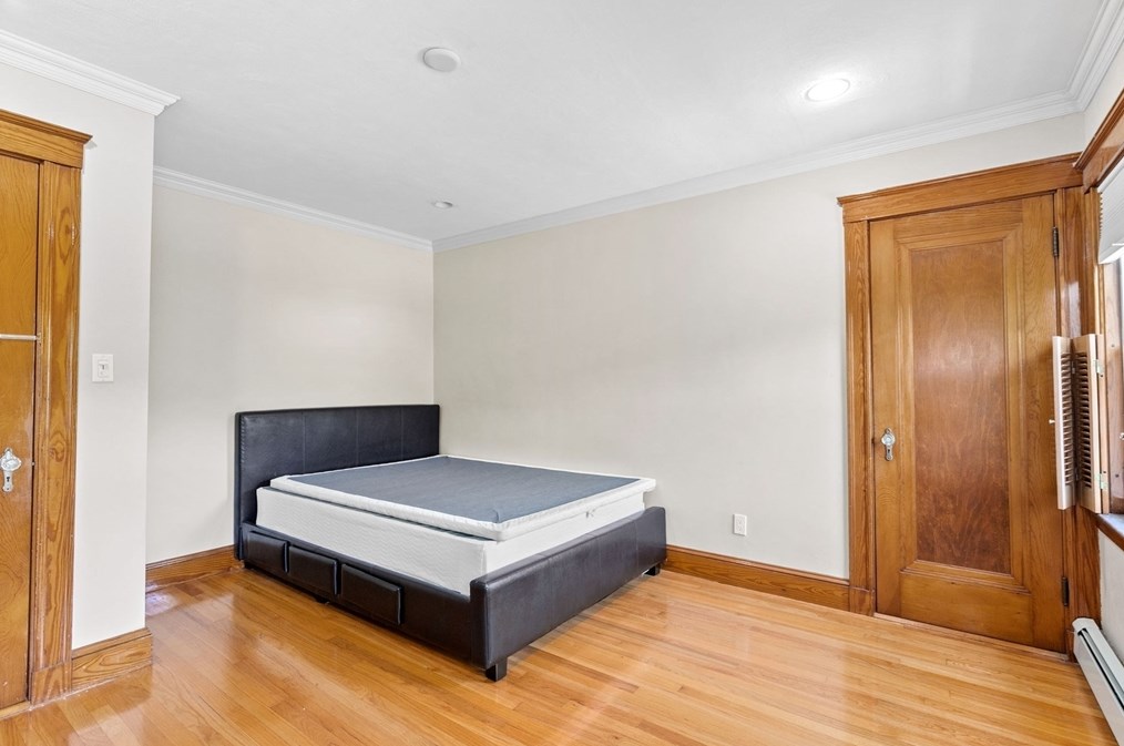 922 Furnace Brk Pkwy, Quincy MA 02169-2304 exterior