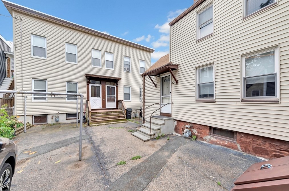 146 Spring St, Cambridge, MA 02141 exterior