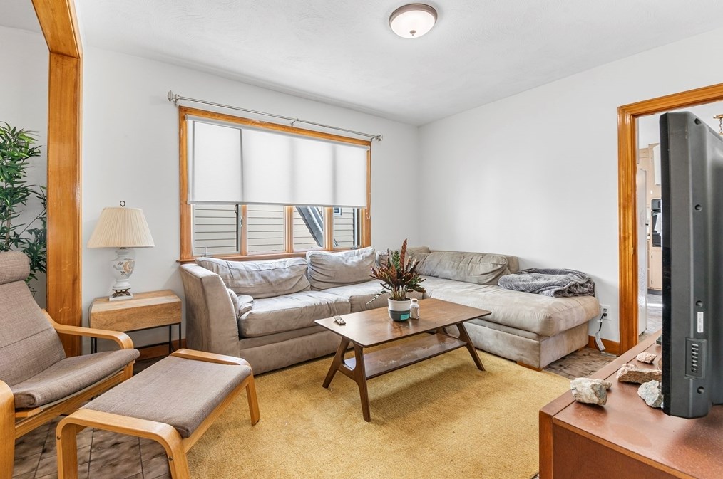 40 Fairmount Ave, Somerville MA  02144-1536 exterior